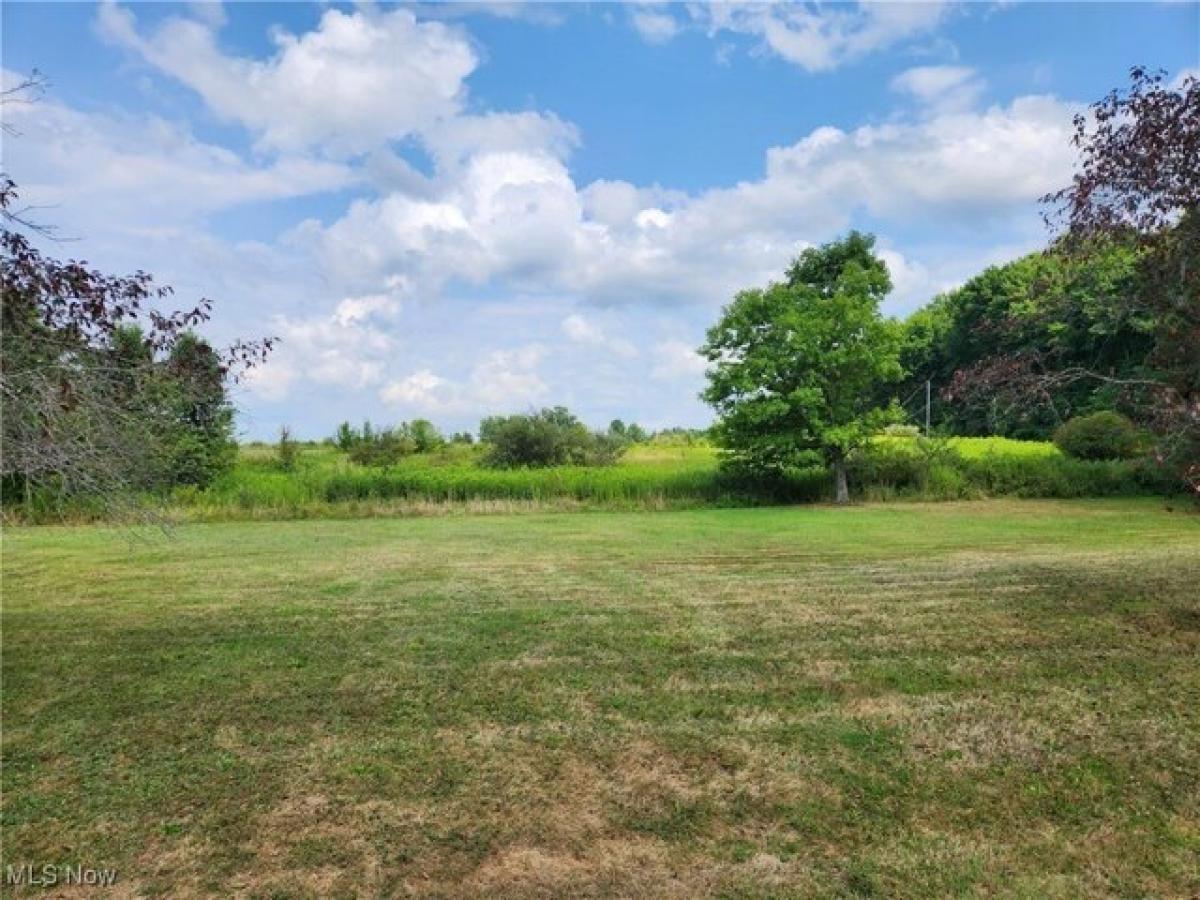 Picture of Residential Land For Sale in Chagrin Falls, Ohio, United States