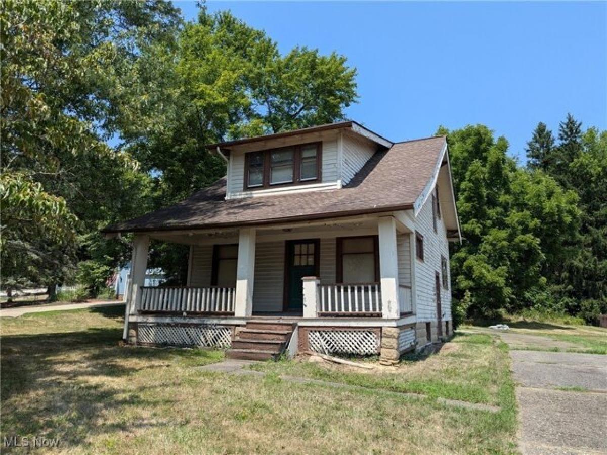 Picture of Home For Sale in Brecksville, Ohio, United States