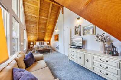 Home For Sale in Soda Springs, California