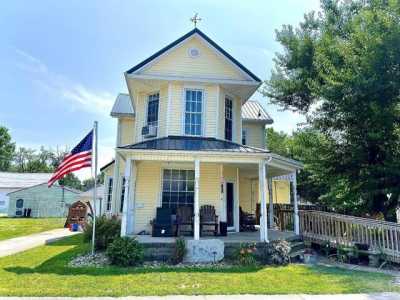 Home For Sale in Lynchburg, Ohio