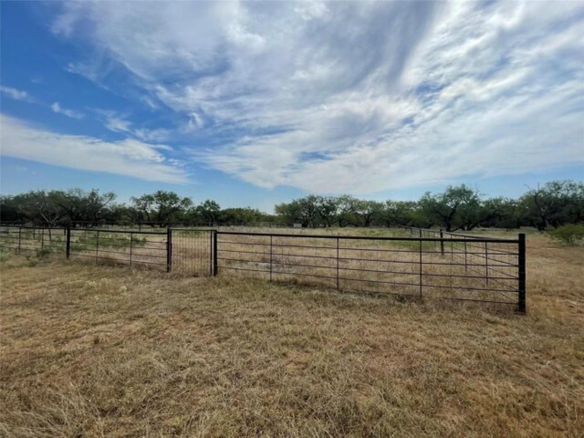 Picture of Residential Land For Sale in Graham, Texas, United States