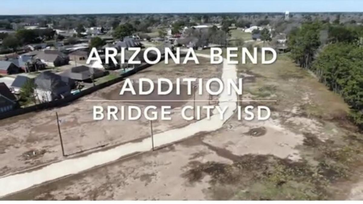 Picture of Residential Land For Sale in Bridge City, Texas, United States