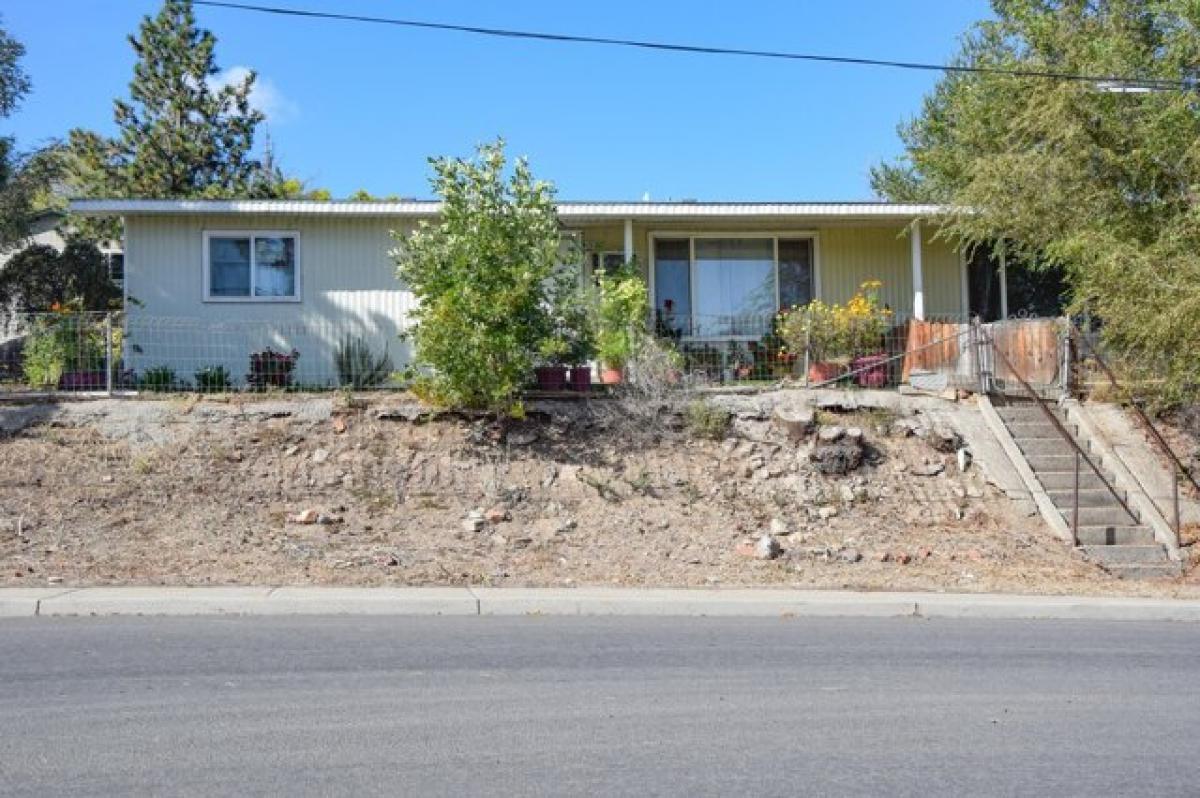 Picture of Home For Sale in Madras, Oregon, United States