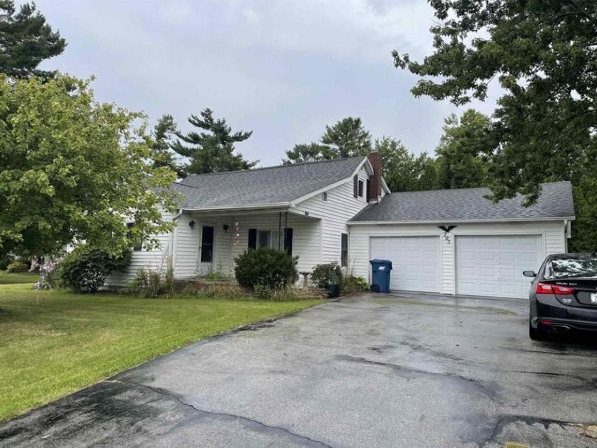 Picture of Home For Sale in Fremont, Indiana, United States