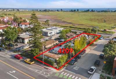 Home For Sale in Carpinteria, California