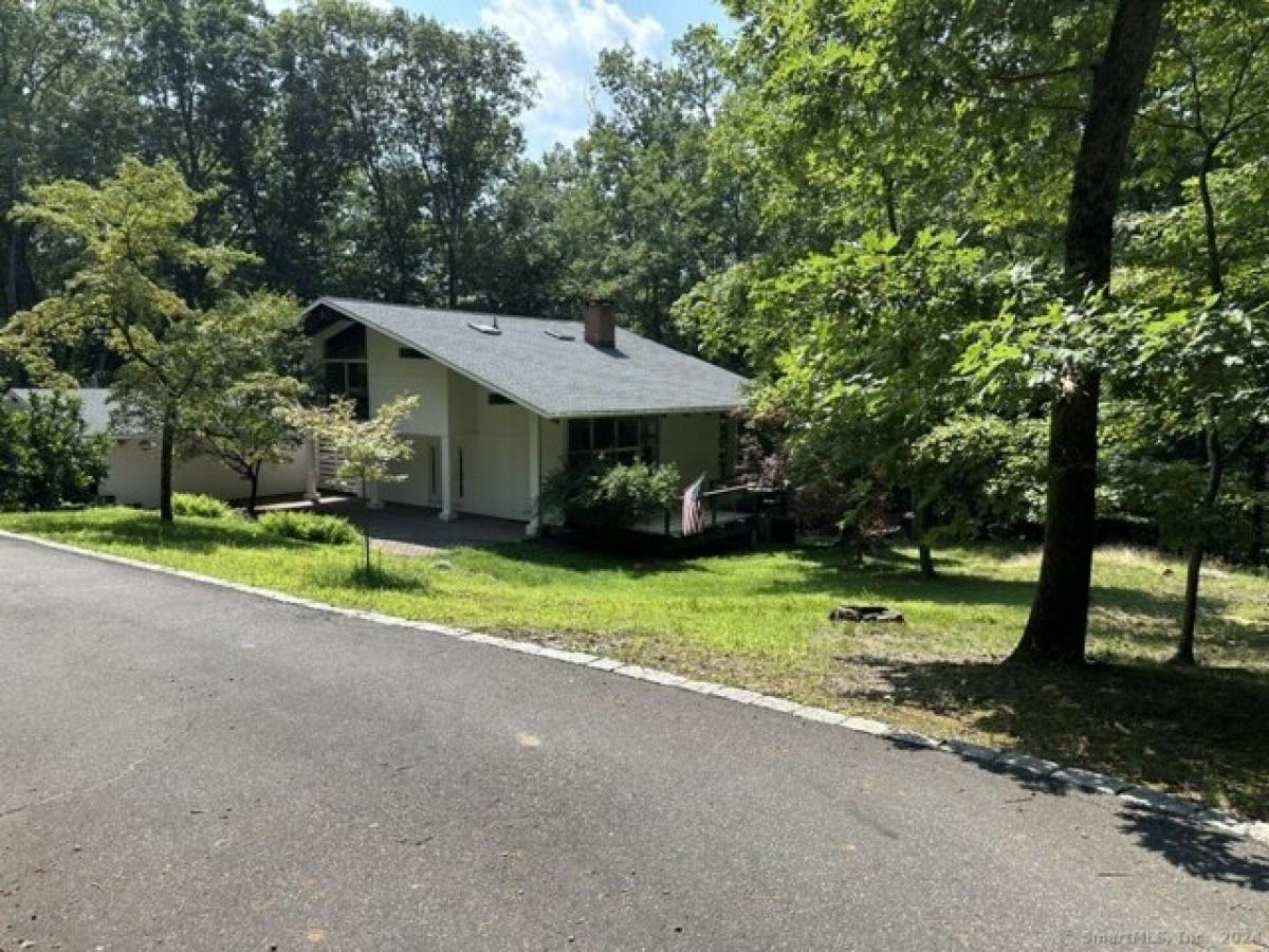 Picture of Home For Rent in Weston, Connecticut, United States