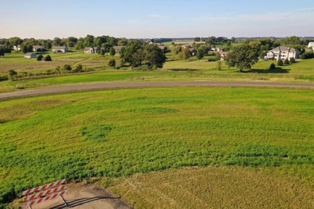 Picture of Residential Land For Sale in Columbus, Wisconsin, United States