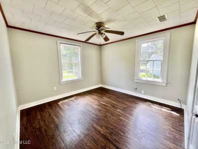 Home For Sale in Crystal Springs, Mississippi