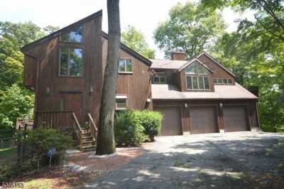 Home For Sale in Andover, New Jersey