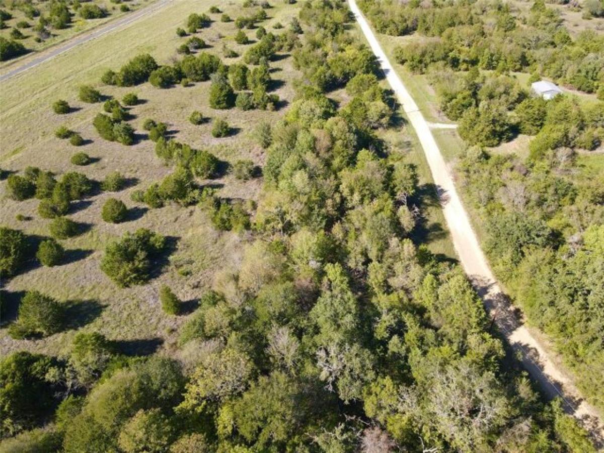 Picture of Residential Land For Sale in Streetman, Texas, United States