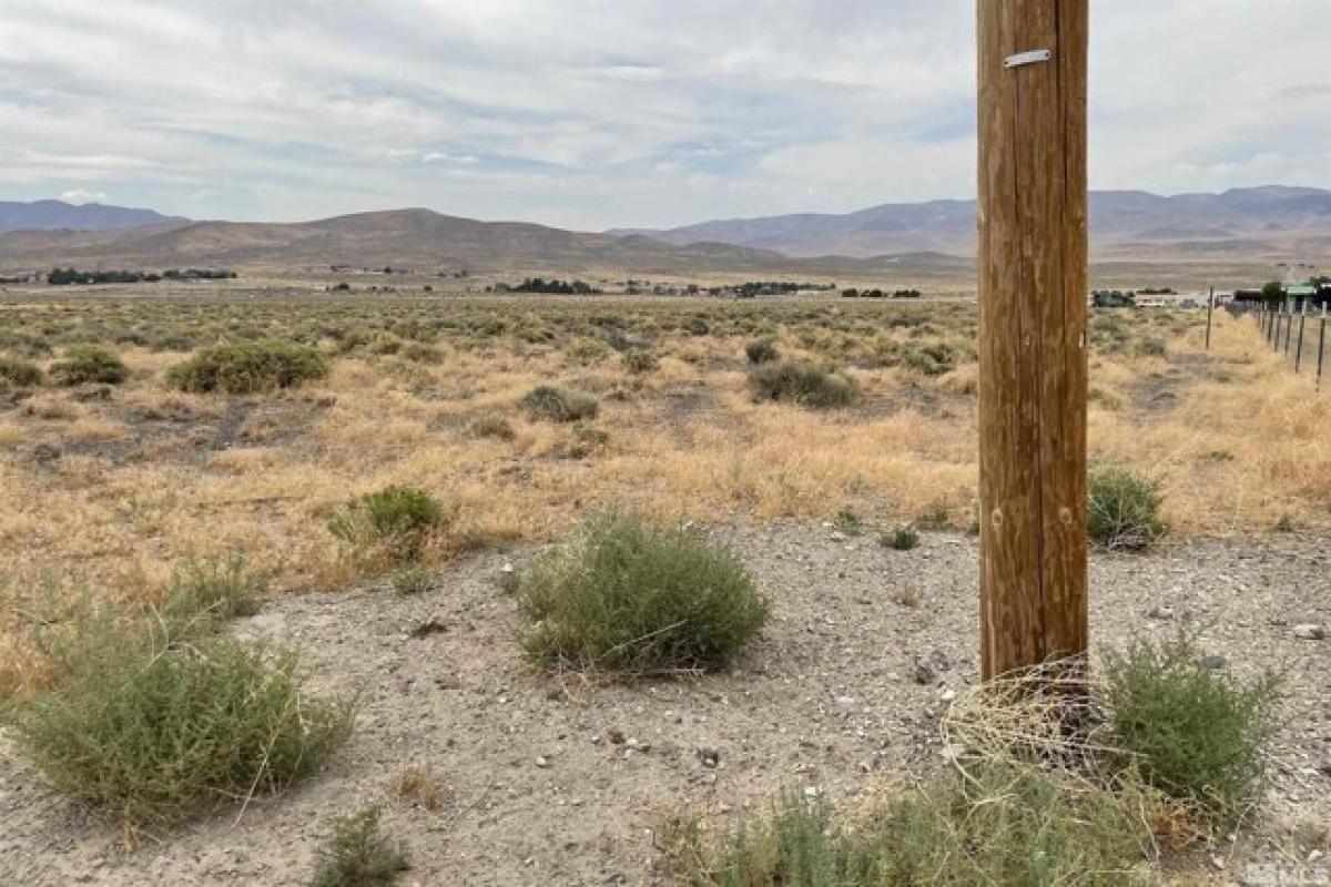 Picture of Residential Land For Sale in Silver Springs, Nevada, United States