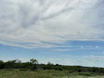 Residential Land For Sale in Floresville, Texas