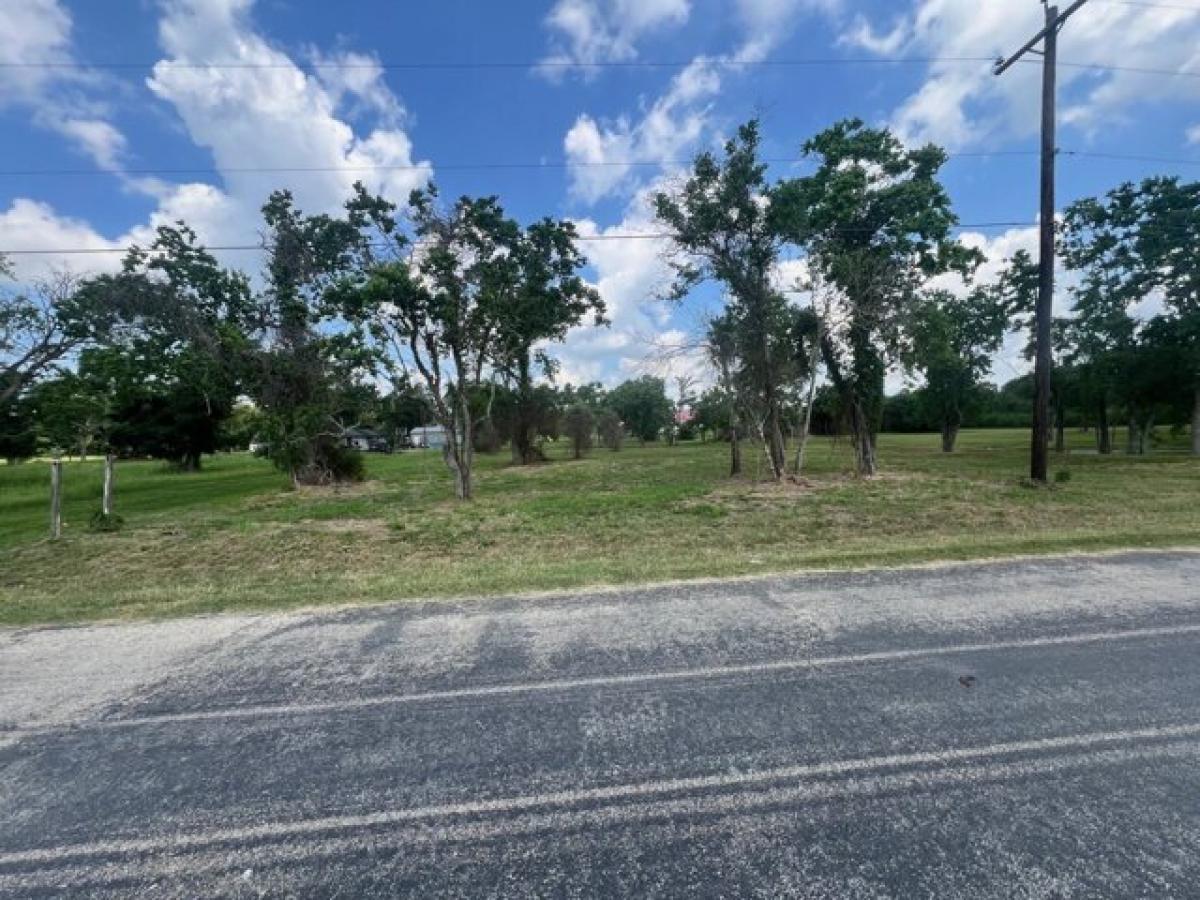 Picture of Residential Land For Sale in Sealy, Texas, United States