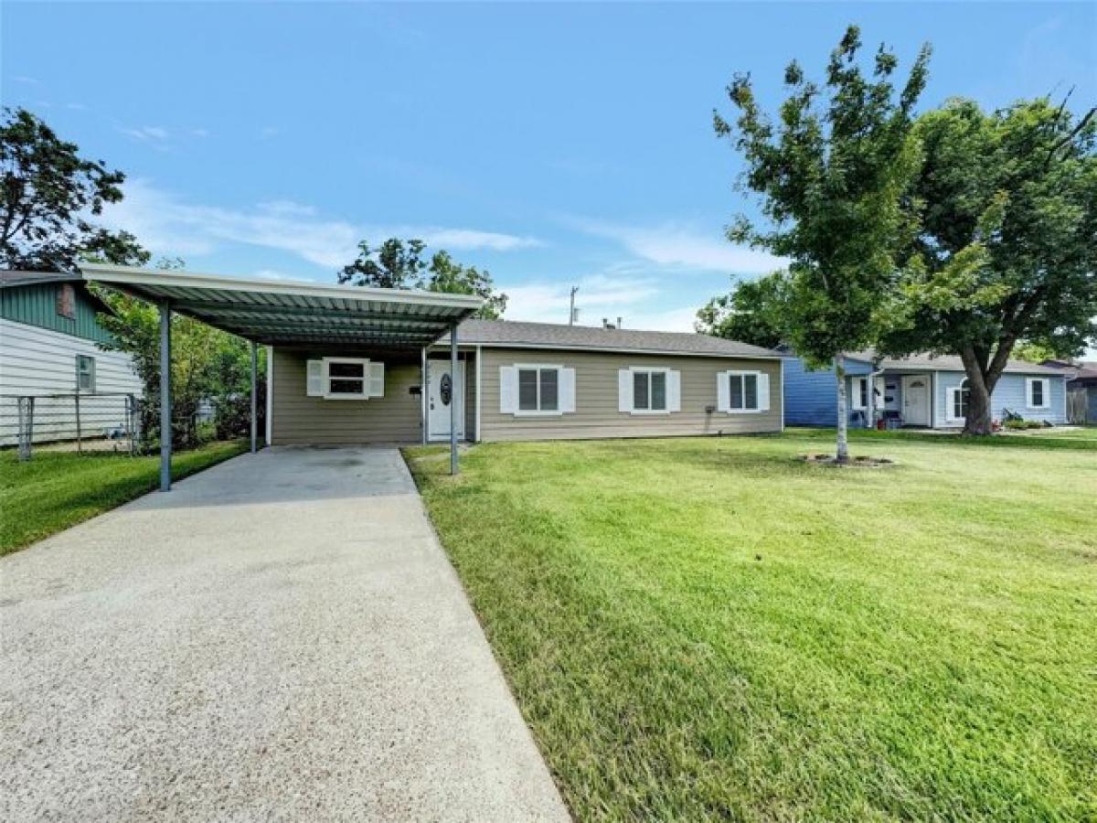 Picture of Home For Sale in Deer Park, Texas, United States