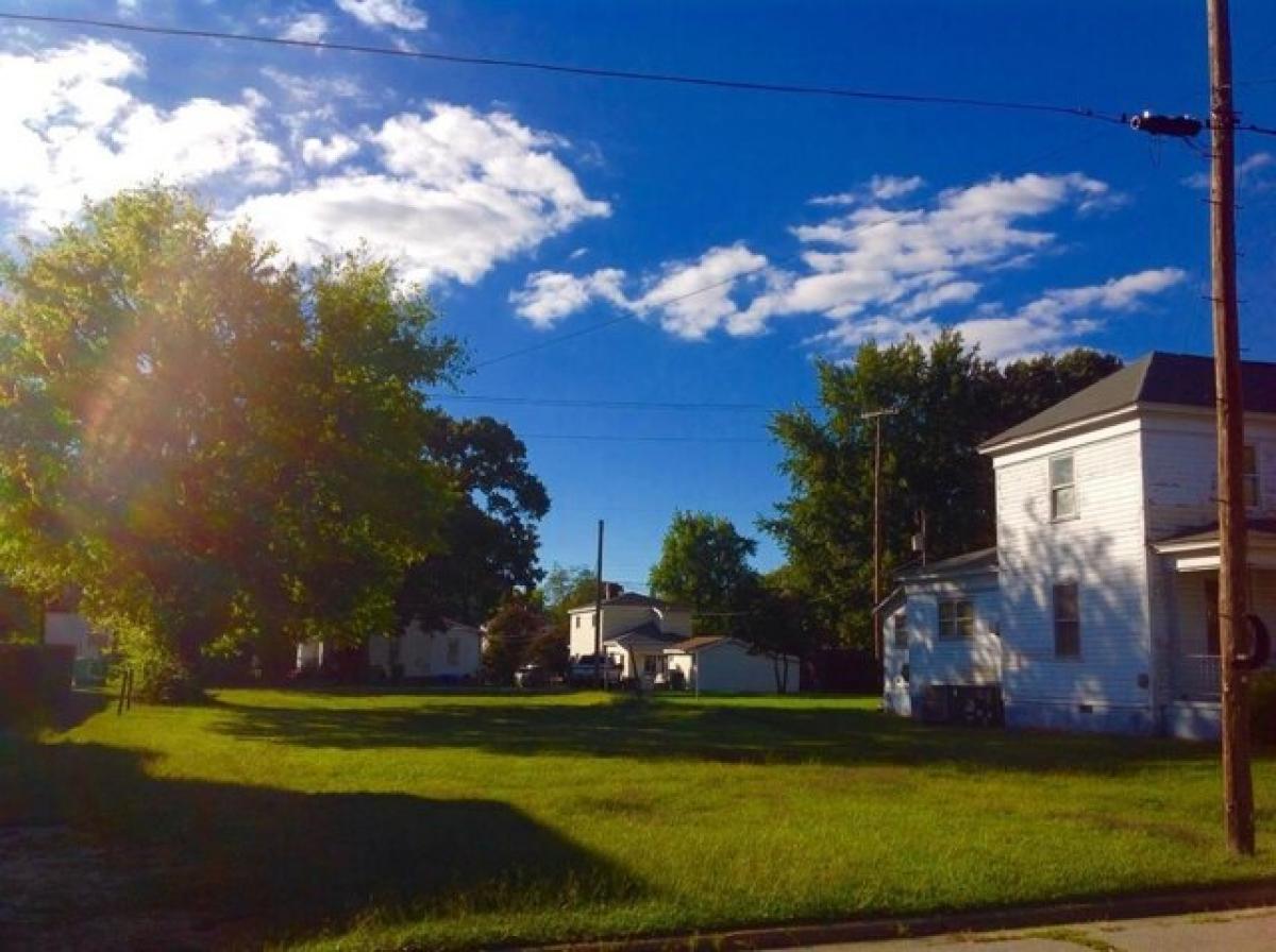 Picture of Residential Land For Sale in Roanoke Rapids, North Carolina, United States