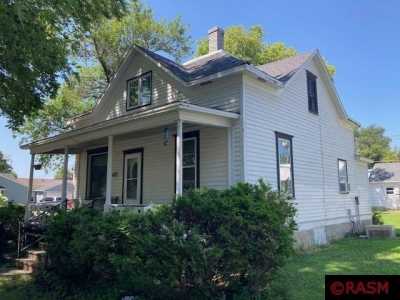 Home For Sale in Sleepy Eye, Minnesota