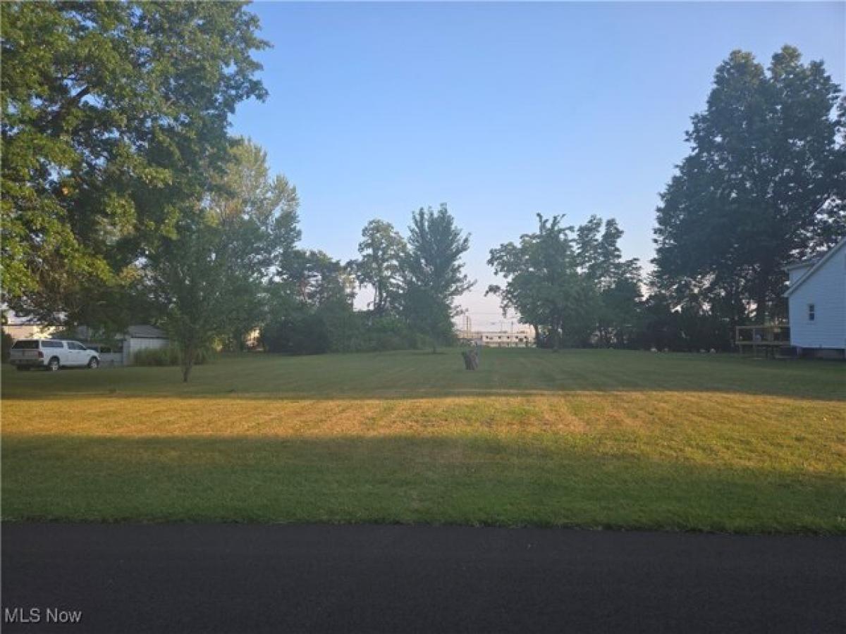 Picture of Residential Land For Sale in Cuyahoga Falls, Ohio, United States