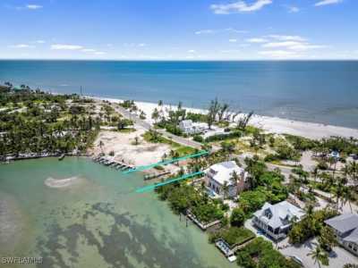 Residential Land For Sale in Sanibel, Florida