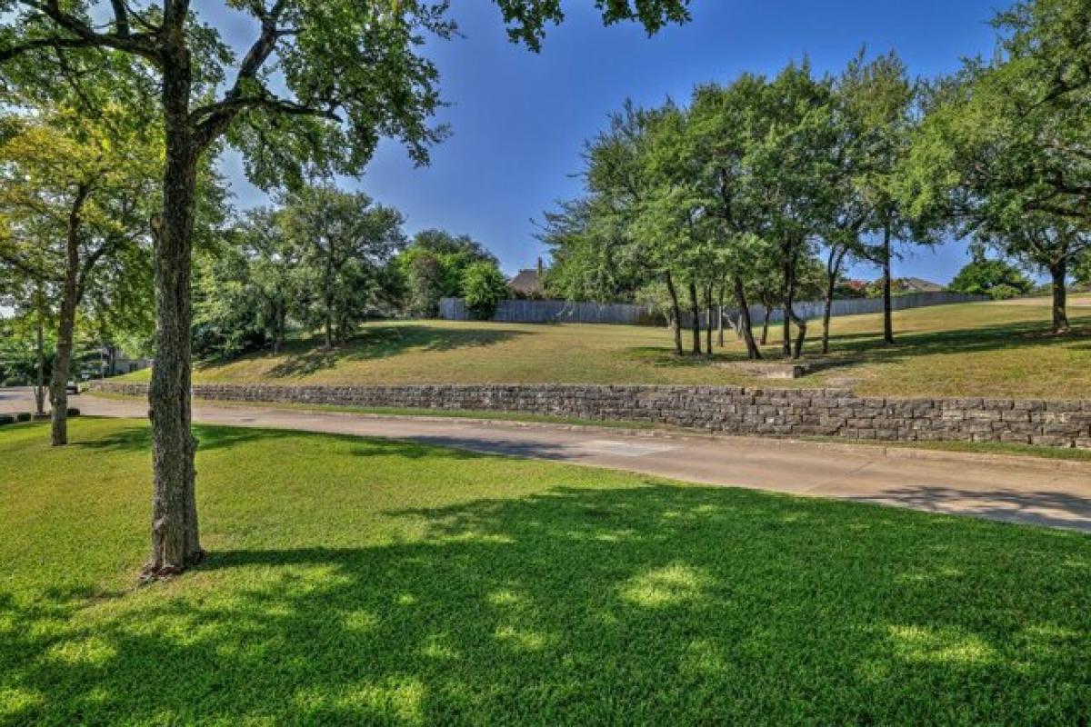 Picture of Residential Land For Sale in Fort Worth, Texas, United States