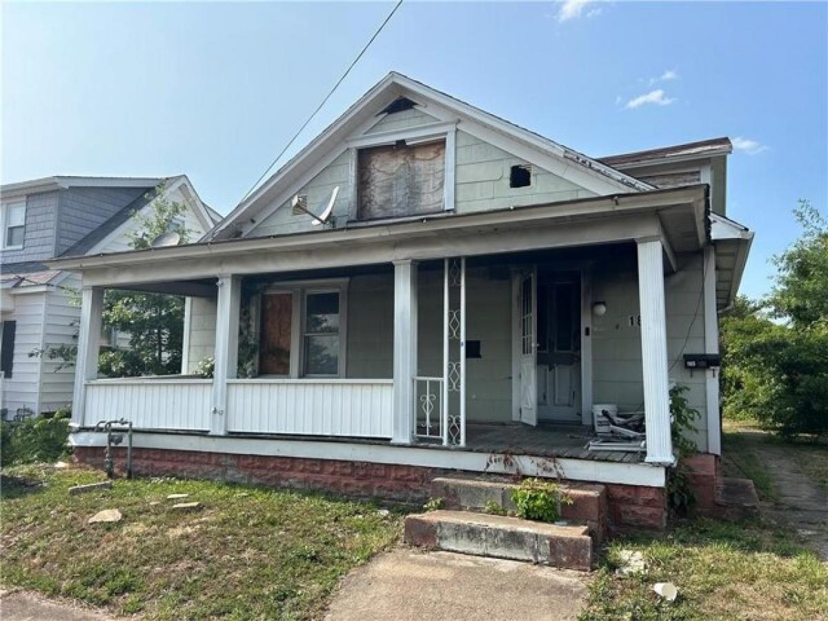 Picture of Home For Sale in Uniontown, Pennsylvania, United States