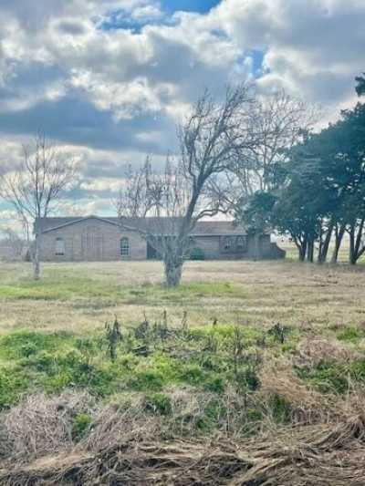 Home For Sale in Van Vleck, Texas