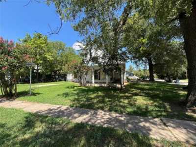 Home For Sale in Paris, Texas