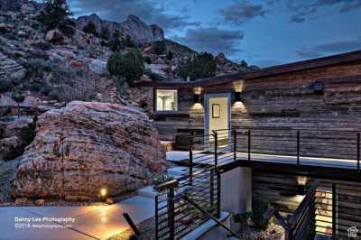 Home For Sale in Springdale, Utah