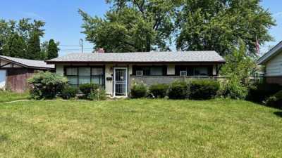 Home For Sale in Calumet City, Illinois