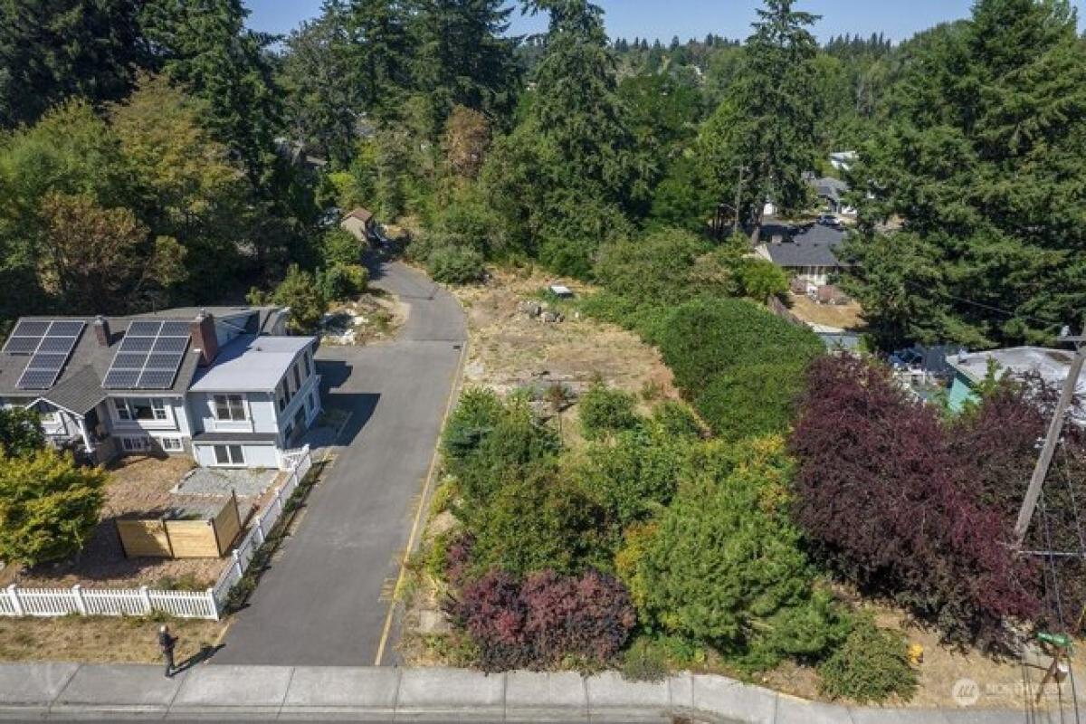 Picture of Residential Land For Sale in Burien, Washington, United States