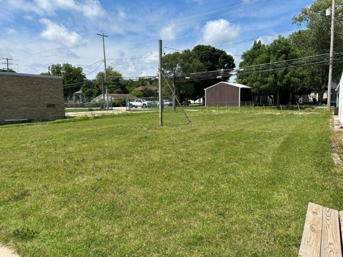 Picture of Residential Land For Sale in Shepherd, Michigan, United States