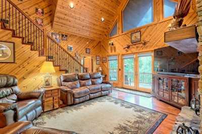 Home For Sale in Hiawassee, Georgia