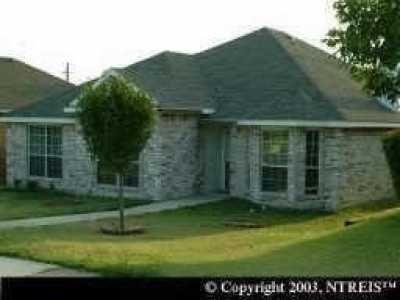 Home For Rent in Lancaster, Texas