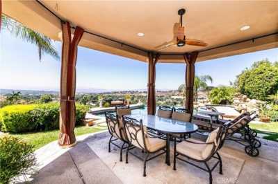 Home For Rent in Newhall, California