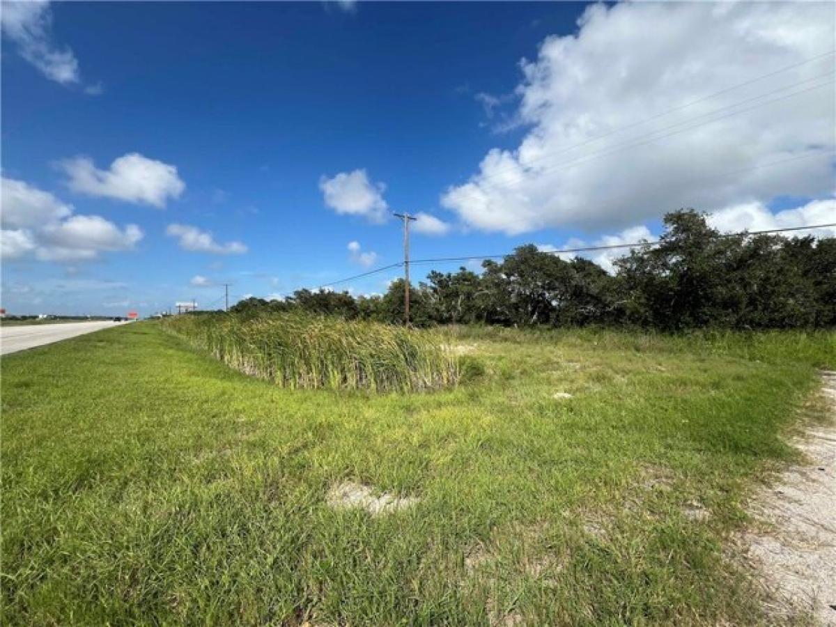 Picture of Residential Land For Sale in Aransas Pass, Texas, United States