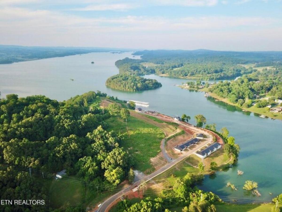 Picture of Home For Sale in Jefferson City, Tennessee, United States