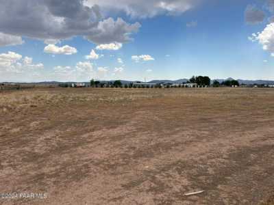 Residential Land For Sale in Paulden, Arizona