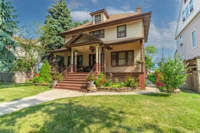 Home For Sale in Cicero, Illinois