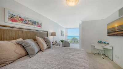 Home For Sale in Longboat Key, Florida