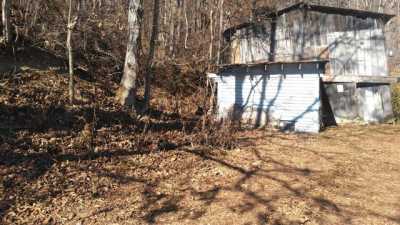 Home For Sale in Sneedville, Tennessee