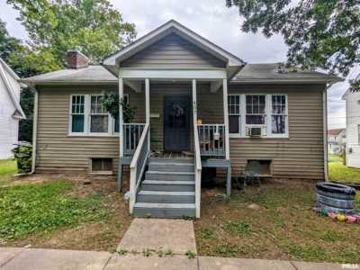 Home For Sale in Carbondale, Illinois