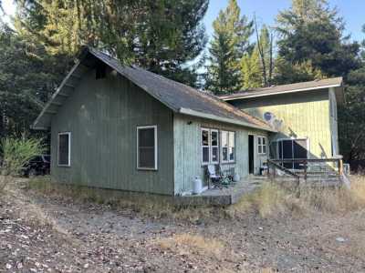 Home For Sale in Garberville, California