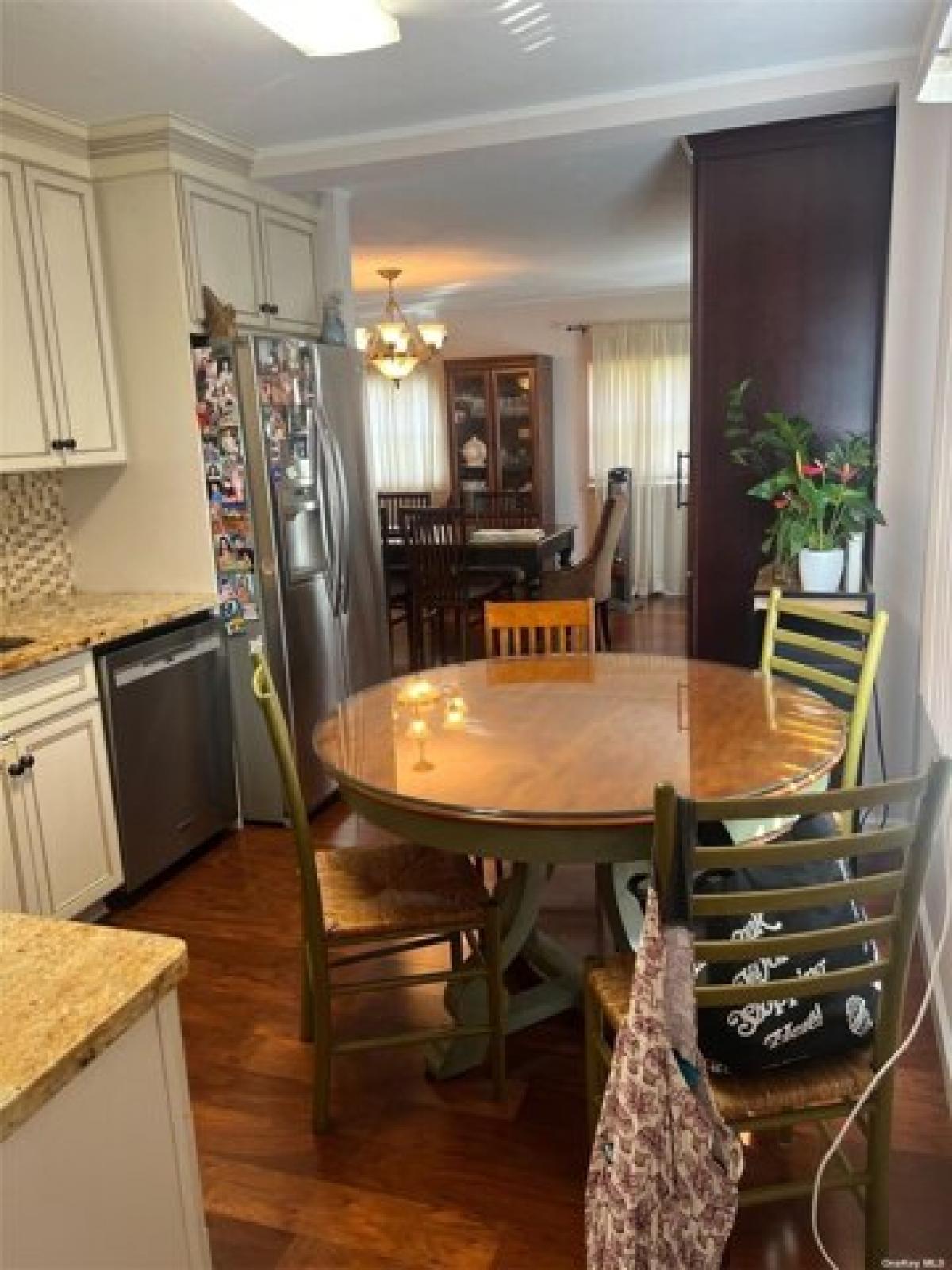 Picture of Home For Rent in Levittown, New York, United States