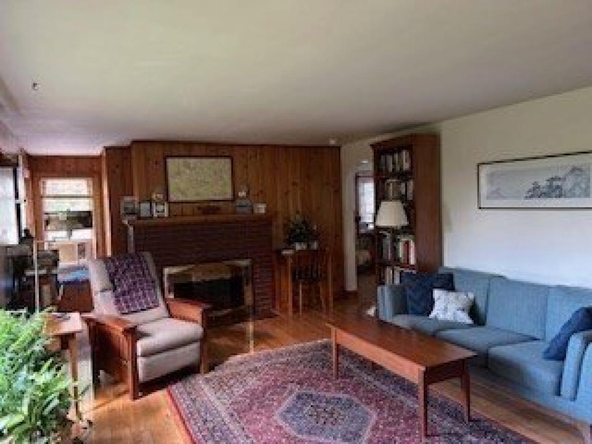 Picture of Home For Sale in Athol, Massachusetts, United States