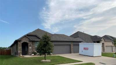 Home For Sale in Van Alstyne, Texas