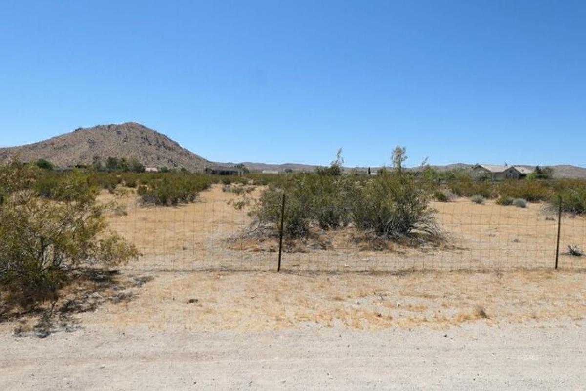 Picture of Residential Land For Sale in Ridgecrest, California, United States