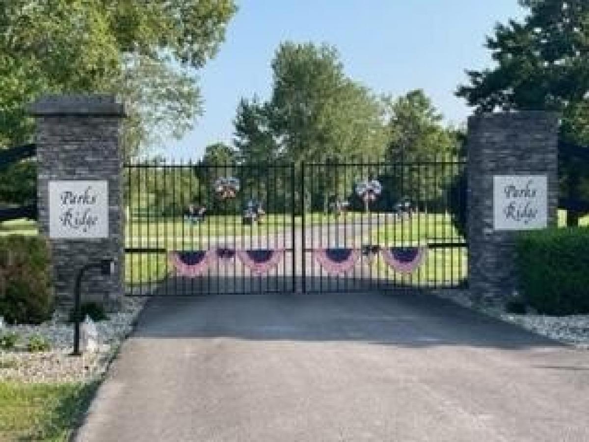 Picture of Residential Land For Rent in Russell Springs, Kentucky, United States