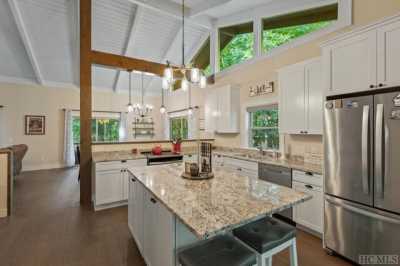 Home For Sale in Cashiers, North Carolina