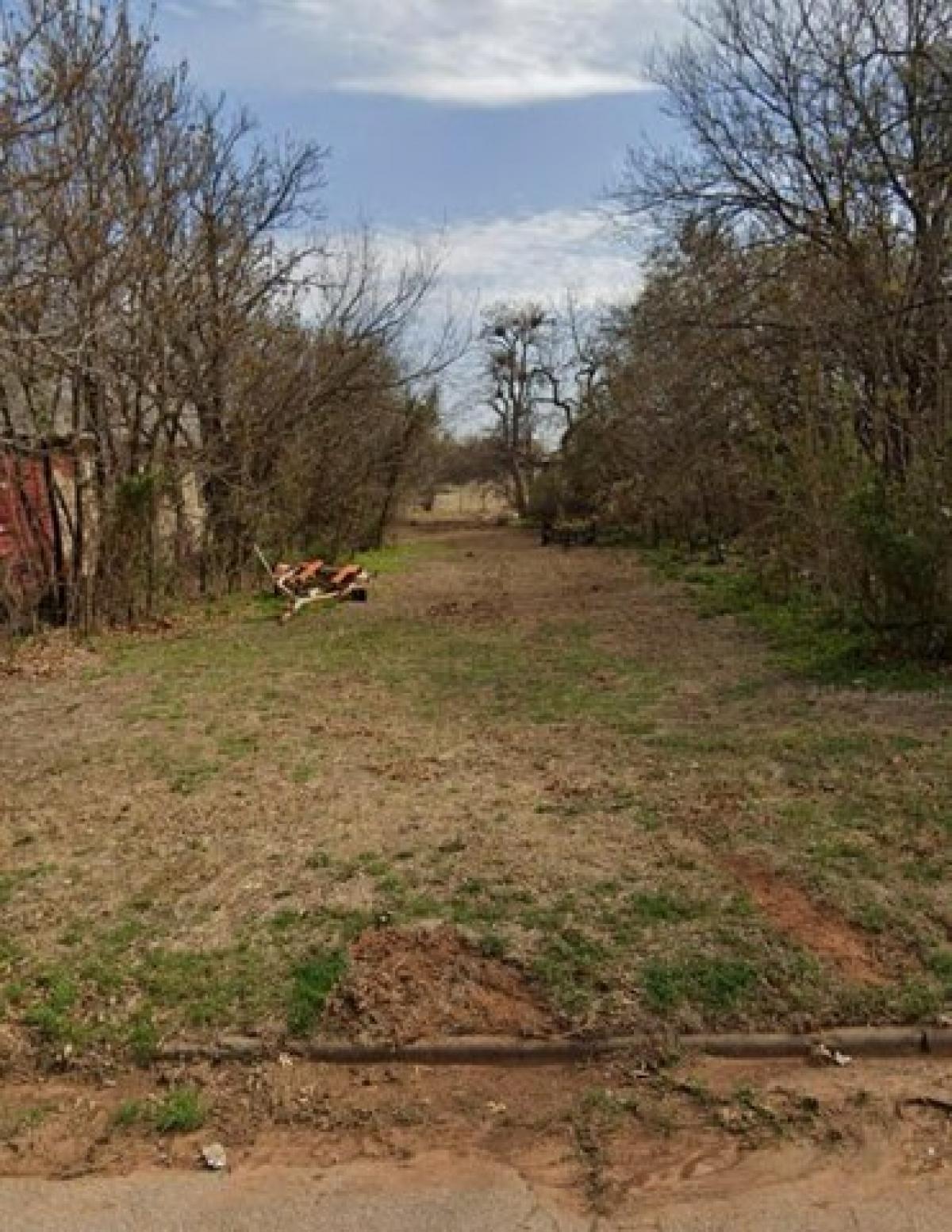 Picture of Residential Land For Sale in Wichita Falls, Texas, United States