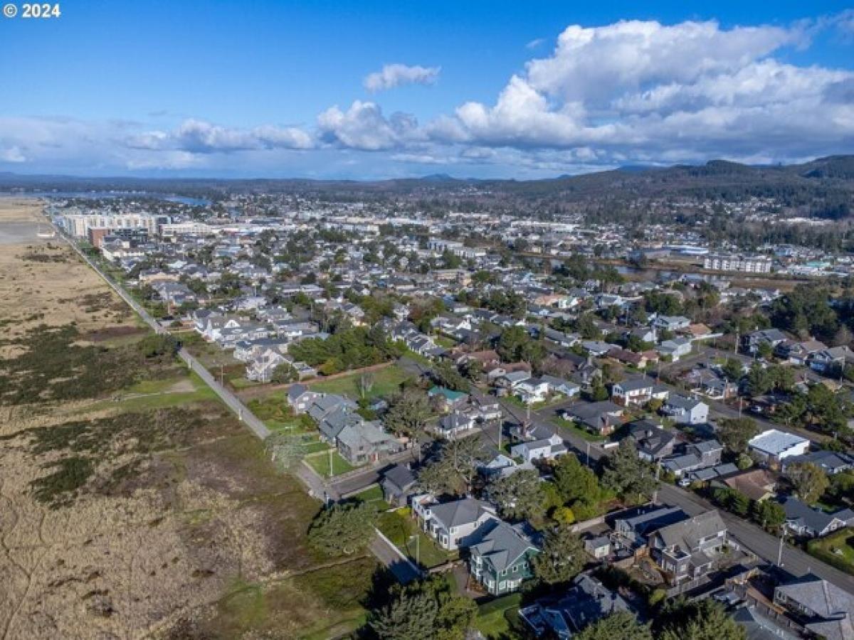 Picture of Residential Land For Sale in Seaside, Oregon, United States