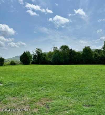 Home For Sale in Jamestown, Kentucky